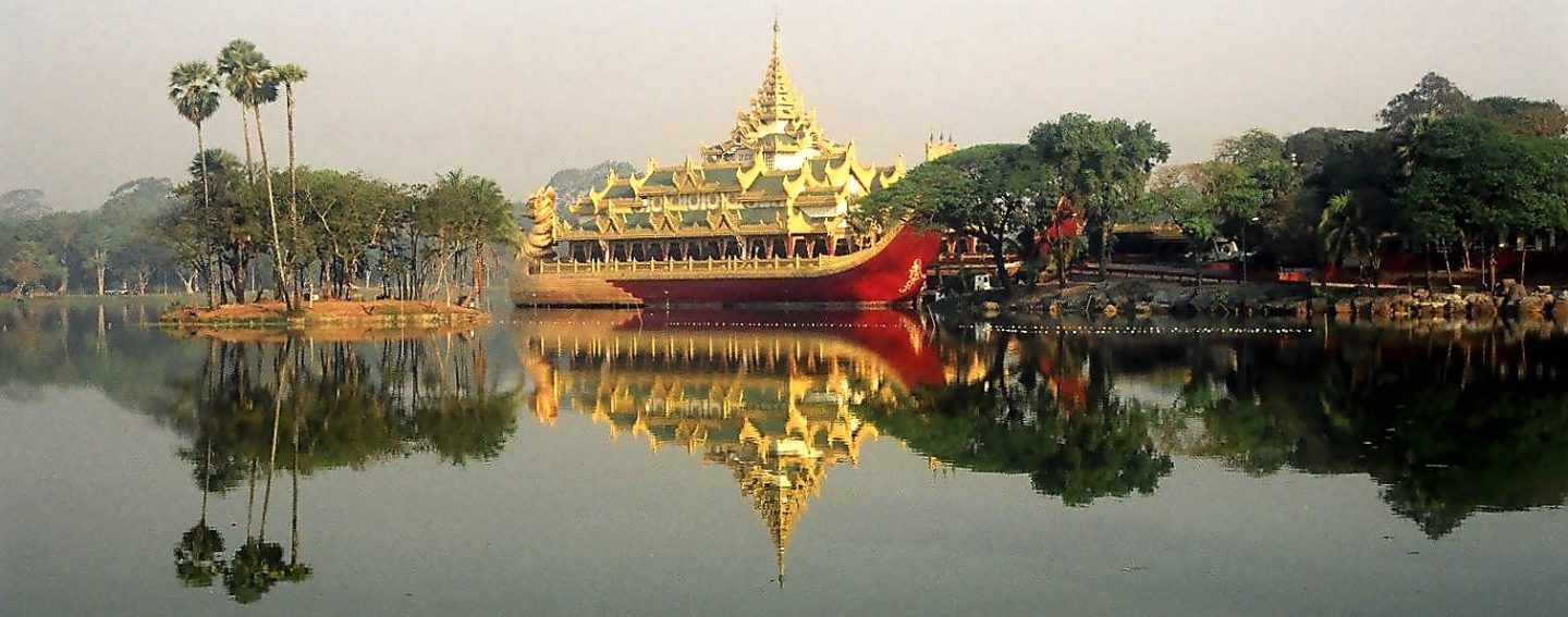 Kandawgyi meer in Yangon 