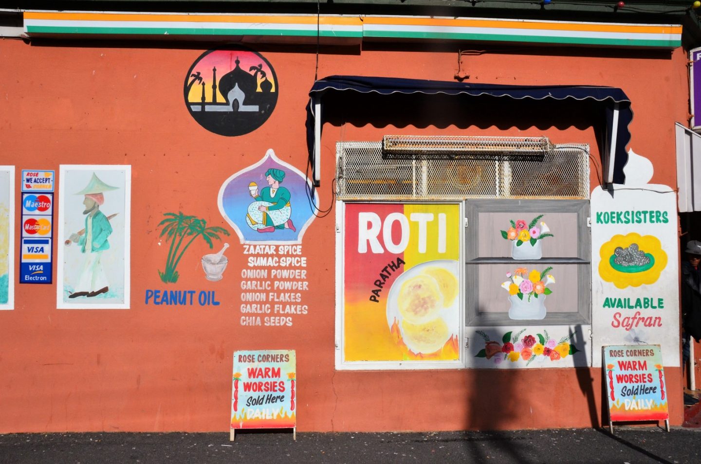 Supermarkt op de hoek in kleurrijk Bo Kaap in Kaapstad