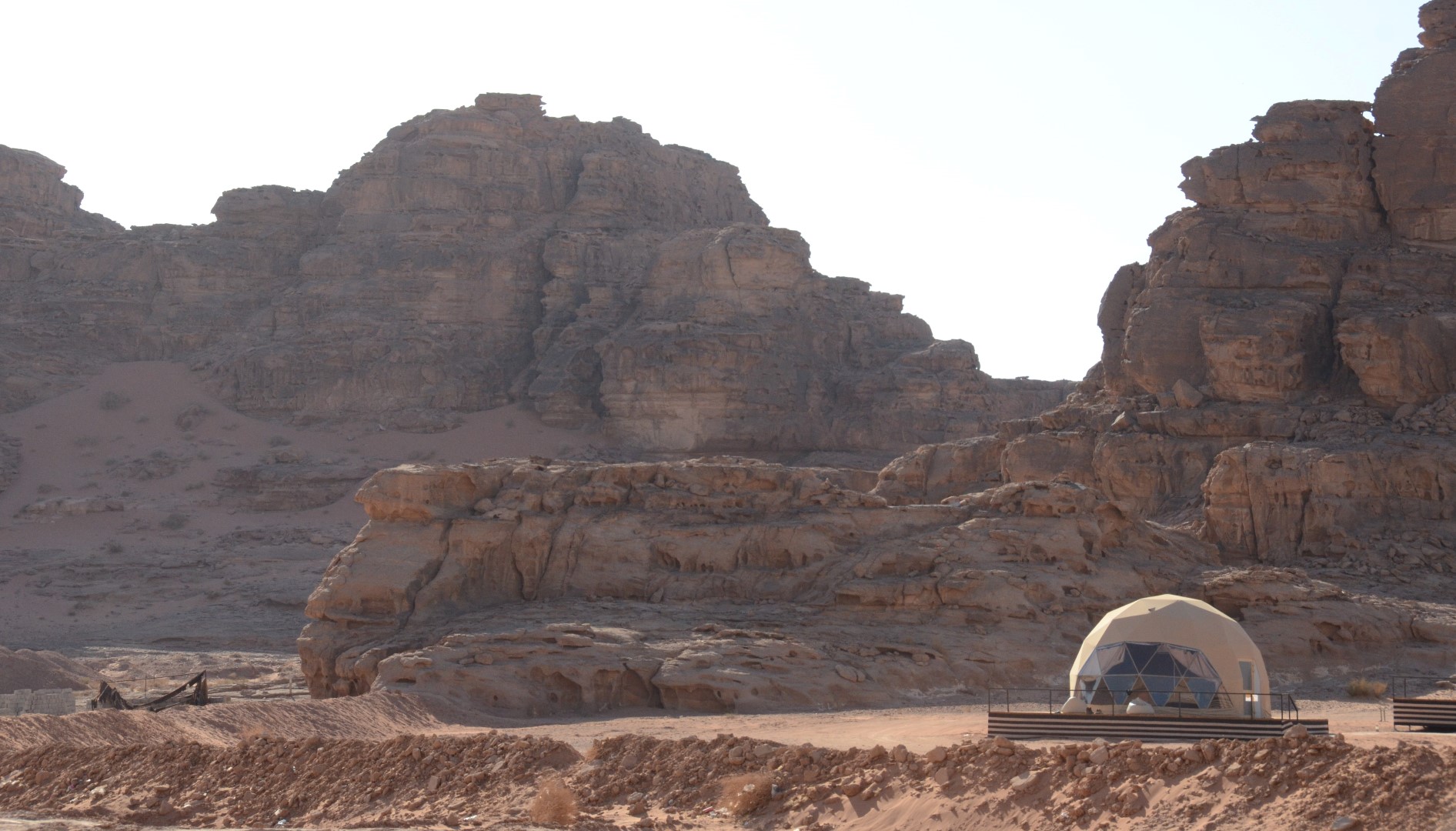 Martian tent op Mars...Wadi Rum