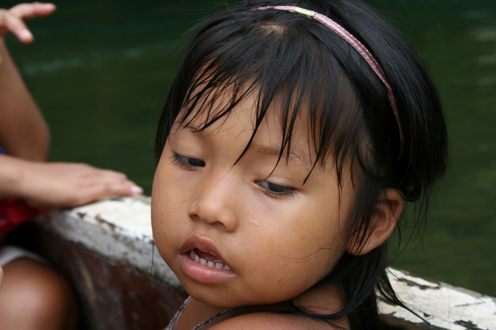 Embera meisje in de jungle van Rio Chagres panama & costa rica