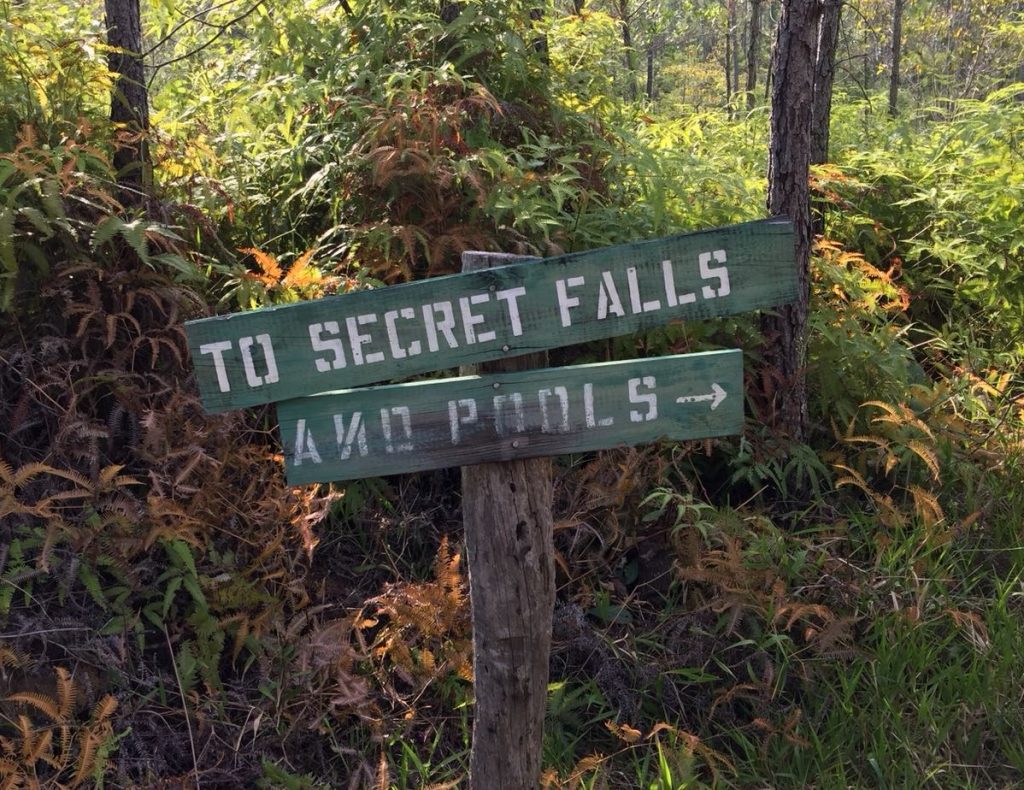 secret pool and falls, geheime waterval in de jungle, belize romatisch, belize deluxe
