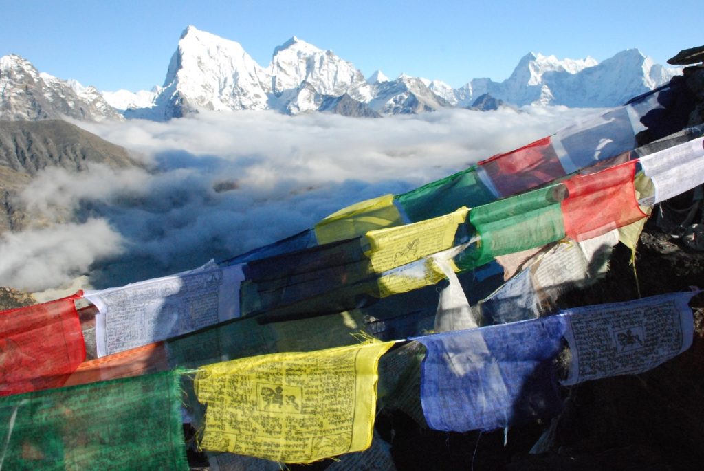 Ladakh-Zanskar Valley-klassieke-rondreis-noord-India-tibetaanse-gebedsvlaggen-in-de-himalaya-azië