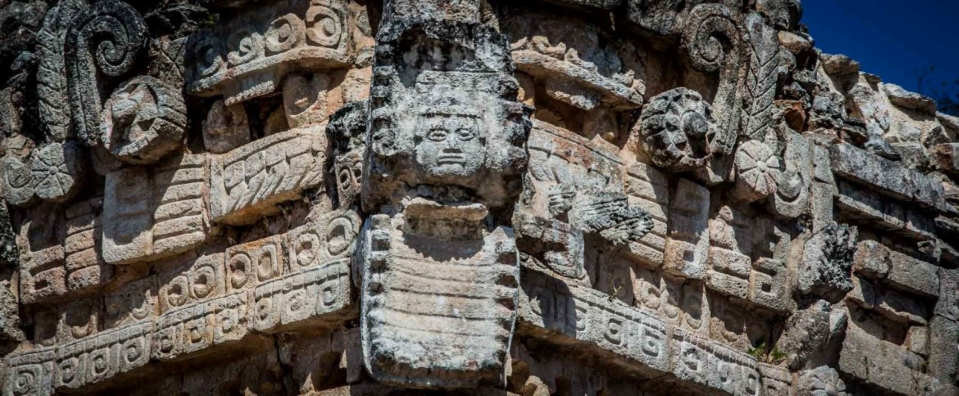 uxmal_detail_maya_tempel_mexico_selfdrive